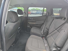 Used 2019  GMC Acadia 4d SUV AWD SLE-2 V6 at City Wide Auto Credit near Toledo, OH