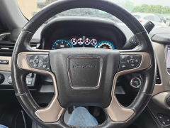 Used 2020  GMC Yukon 4d SUV 4WD Denali at City Wide Auto Credit near Toledo&comma; OH