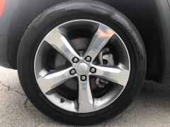 Used 2021  Jeep Grand Cherokee L Limited 4x4 at City Wide Auto Credit near Toledo, OH