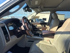 Used 2014  Ram 1500 4WD Crew Cab Laramie at City Wide Auto Credit near Toledo&comma; OH