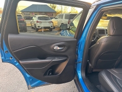 Used 2020  Jeep Cherokee 4d SUV 4WD Trailhawk Elite 3.2L at City Wide Auto Credit near Toledo, OH