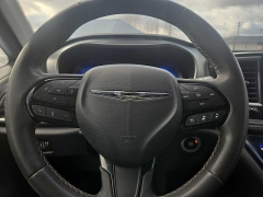 Used 2022  Chrysler Pacifica Touring AWD at City Wide Auto Credit near Toledo&comma; OH