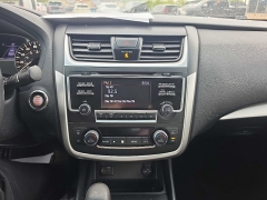Used 2017  Nissan Altima 4d Sedan 2&period;5L at City Wide Auto Credit near Toledo&comma; OH