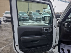Used 2019  Jeep Wrangler Unlimited 4d SUV 4WD Rubicon at City Wide Auto Credit near Toledo&comma; OH