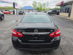 Used 2017  Nissan Altima 4d Sedan 2&period;5L at City Wide Auto Credit near Toledo&comma; OH