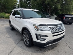 Used 2017  Ford Explorer 4d SUV 4WD Platinum at City Wide Auto Credit near Toledo&comma; OH