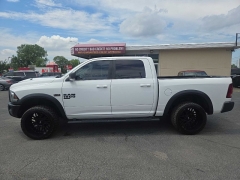 Used 2019  Ram 1500 Classic 4WD Crew Cab SLT at City Wide Auto Credit near Toledo, OH