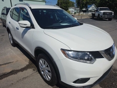 Used 2016  Nissan Rogue 4d SUV FWD S at City Wide Auto Credit near Toledo&comma; OH