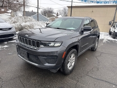  2024 Jeep Grand Cherokee Laredo 4x4 at City Wide Auto Credit near Toledo, OH
