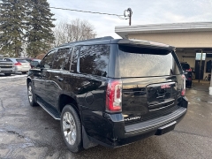 Used 2020  GMC Yukon 4d SUV 4WD SLT Standard Edition at City Wide Auto Credit near Toledo&comma; OH