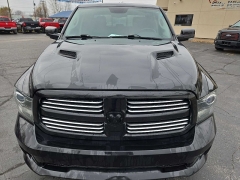 Used 2016  Ram 1500 2WD Crew Cab Sport at City Wide Auto Credit near Toledo&comma; OH