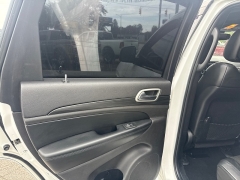 Used 2020  Jeep Grand Cherokee 4d SUV 4WD Laredo Altitude at City Wide Auto Credit near Toledo&comma; OH