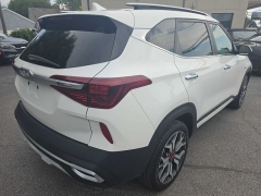 Used 2022  Kia Seltos SX DCT AWD at City Wide Auto Credit near Toledo&comma; OH