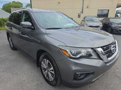 Used 2019  Nissan Pathfinder 4d SUV 4WD SV at City Wide Auto Credit near Toledo&comma; OH