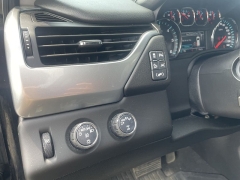 Used 2019  Chevrolet Suburban 4d SUV 4WD LT at City Wide Auto Credit near Toledo&comma; OH