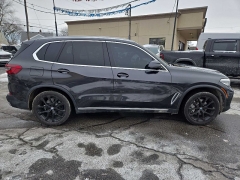 Used 2019  BMW X5 xDrive40i Sports Activity Vehicle at City Wide Auto Credit near Toledo&comma; OH