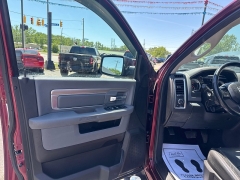 Used 2018  Ram 1500 4WD Crew Cab SLT at City Wide Auto Credit near Toledo&comma; OH