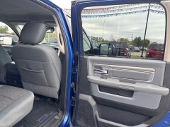 Used 2015  Ram 1500 4WD Crew Cab SLT at City Wide Auto Credit near Toledo, OH