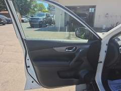 Used 2016  Nissan Rogue 4d SUV FWD S at City Wide Auto Credit near Toledo&comma; OH