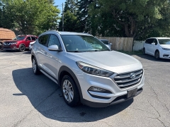 Used 2017  Hyundai Tucson 4d SUV AWD SE Popular at City Wide Auto Credit near Toledo&comma; OH