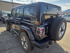 Used 2020  Jeep Wrangler Unlimited 4d SUV 4WD Sahara Altitude at City Wide Auto Credit near Toledo&comma; OH