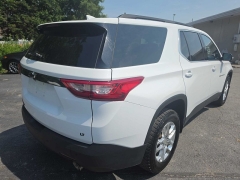 Used 2020  Chevrolet Traverse 4d SUV AWD LT Cloth w&sol;1LT at City Wide Auto Credit near Toledo&comma; OH