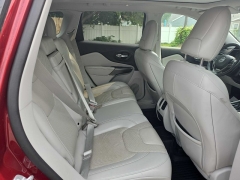 Used 2019  Jeep Cherokee 4d SUV 4WD Limited 3&period;2L at City Wide Auto Credit near Toledo&comma; OH