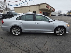 Used 2019  Volkswagen Passat 4d Sedan 2&period;0T Wolfsburg Edition at City Wide Auto Credit near Toledo&comma; OH