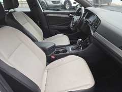 Used 2019  Volkswagen Jetta 4d Sedan 1&period;4T R-Line at City Wide Auto Credit near Toledo&comma; OH