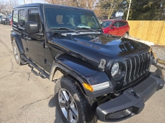 Used 2020  Jeep Wrangler Unlimited 4d SUV 4WD Sahara Altitude at City Wide Auto Credit near Toledo&comma; OH