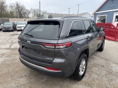 Used 2024  Jeep Grand Cherokee Laredo 4x4 at City Wide Auto Credit near Toledo&comma; OH