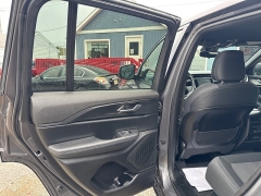 Used 2024  Jeep Grand Cherokee Laredo 4x4 at City Wide Auto Credit near Toledo&comma; OH