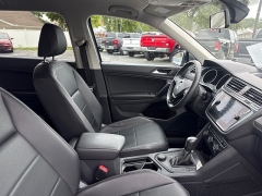 Used 2021  Volkswagen Tiguan 2&period;0T SEL 4MOTION at City Wide Auto Credit near Toledo&comma; OH