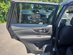 Used 2020  Nissan Rogue 4d SUV AWD SV at City Wide Auto Credit near Toledo&comma; OH