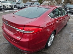 Used 2018  Ford Fusion 4d Sedan SE 1&period;5L EcoBoost at City Wide Auto Credit near Toledo&comma; OH