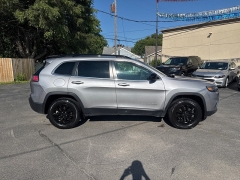 Used 2022  Jeep Cherokee X 4x4 at City Wide Auto Credit near Toledo&comma; OH