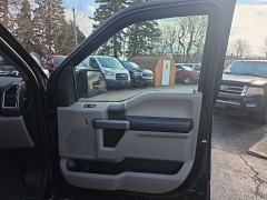 Used 2016  Ford F-150 4WD SuperCrew XLT 5 1&sol;2 at City Wide Auto Credit near Toledo&comma; OH