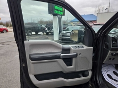 Used 2018  Ford F-150 4WD SuperCrew XLT 5 1&sol;2 at City Wide Auto Credit near Toledo&comma; OH