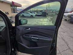 Used 2017  Ford C-MAX Energi 4d Hatchback SE at City Wide Auto Credit near Toledo&comma; OH