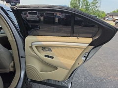 Used 2017  Ford Taurus 4d Sedan FWD SE V6 at City Wide Auto Credit near Toledo&comma; OH
