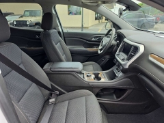 Used 2022  GMC Acadia FWD 4dr SLE at City Wide Auto Credit near Toledo&comma; OH