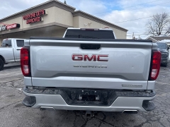 Used 2019  GMC Sierra 1500 4WD Crew Cab Elevation at City Wide Auto Credit near Toledo&comma; OH