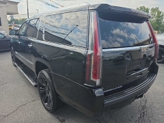 Used 2017  Cadillac Escalade ESV 4d SUV 4WD Premium Luxury at City Wide Auto Credit near Toledo&comma; OH