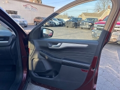 Used 2021  Ford Escape SE Hybrid AWD at City Wide Auto Credit near Toledo&comma; OH