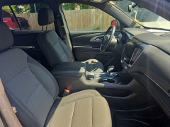Used 2022  Chevrolet Traverse AWD 4dr LT Cloth w&sol;1LT at City Wide Auto Credit near Toledo&comma; OH