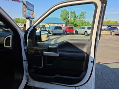 Used 2020  Ford F-150 4WD SuperCrew Lariat 5 1&sol;2 at City Wide Auto Credit near Toledo&comma; OH