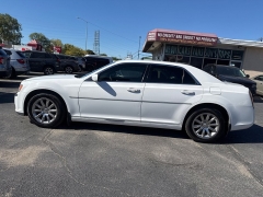 Used 2014  Chrysler 300 4d Sedan Uptown Edition at City Wide Auto Credit near Toledo, OH