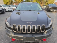 Used 2015  Jeep Cherokee 4d SUV 4WD Trailhawk V6 at City Wide Auto Credit near Toledo, OH