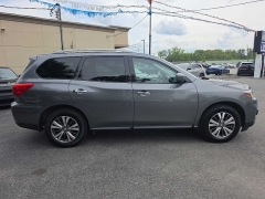 Used 2019  Nissan Pathfinder 4d SUV 4WD SV at City Wide Auto Credit near Toledo&comma; OH