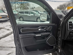 Used 2019  Ram 1500 4WD Crew Cab Laramie at City Wide Auto Credit near Toledo&comma; OH